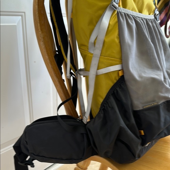 Gossamer Gear Gorilla 50 Backpack in Yellow - Picture 3 of 9